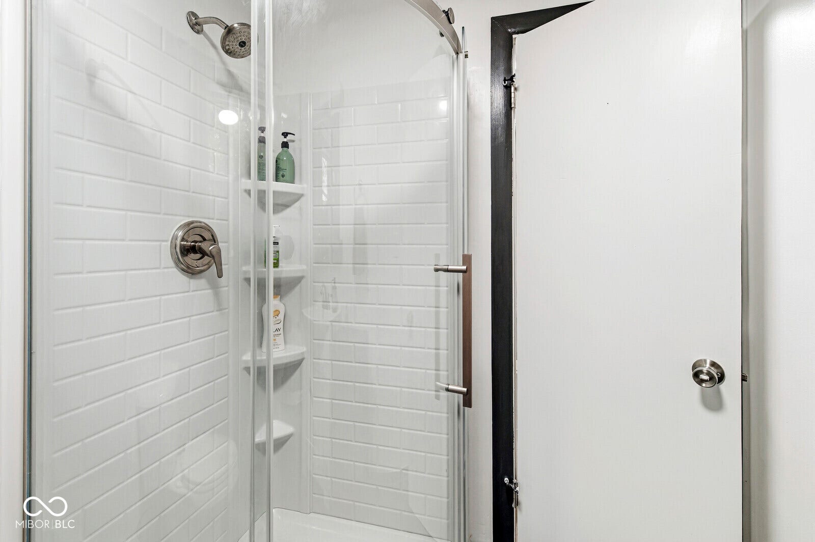 6314 N Keystone Avenue, Indianapolis, IN 46220 Bathroom
