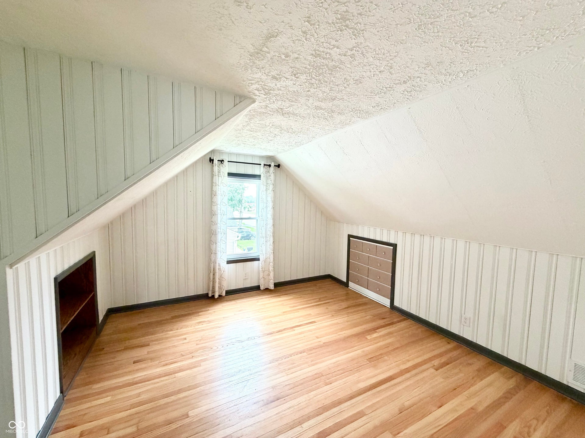 6314 N Keystone Avenue, Indianapolis, IN 46220 Bedroom