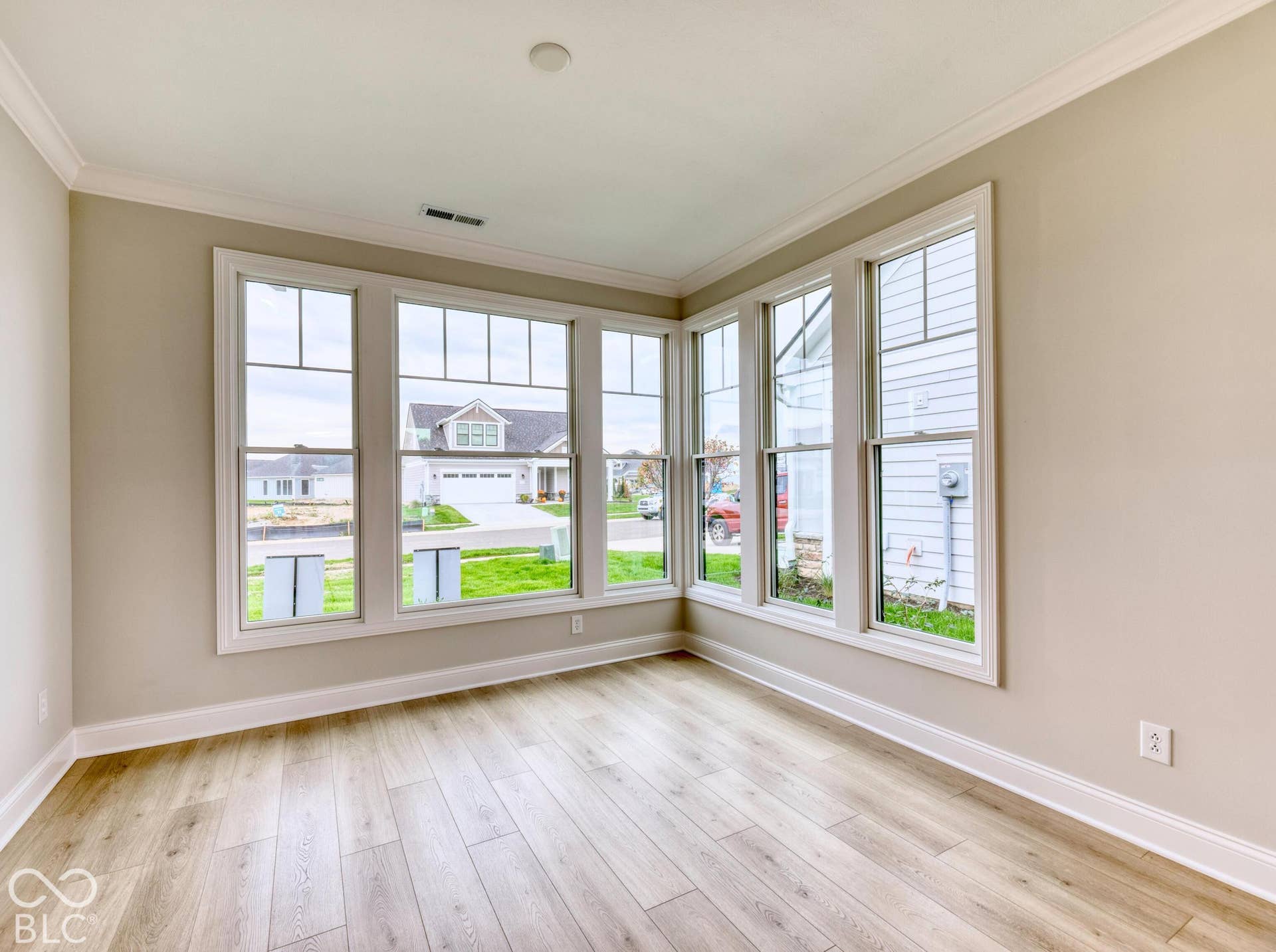 17295 Hickory Hollow Ridge, Noblesville, IN 46062 Sun Room