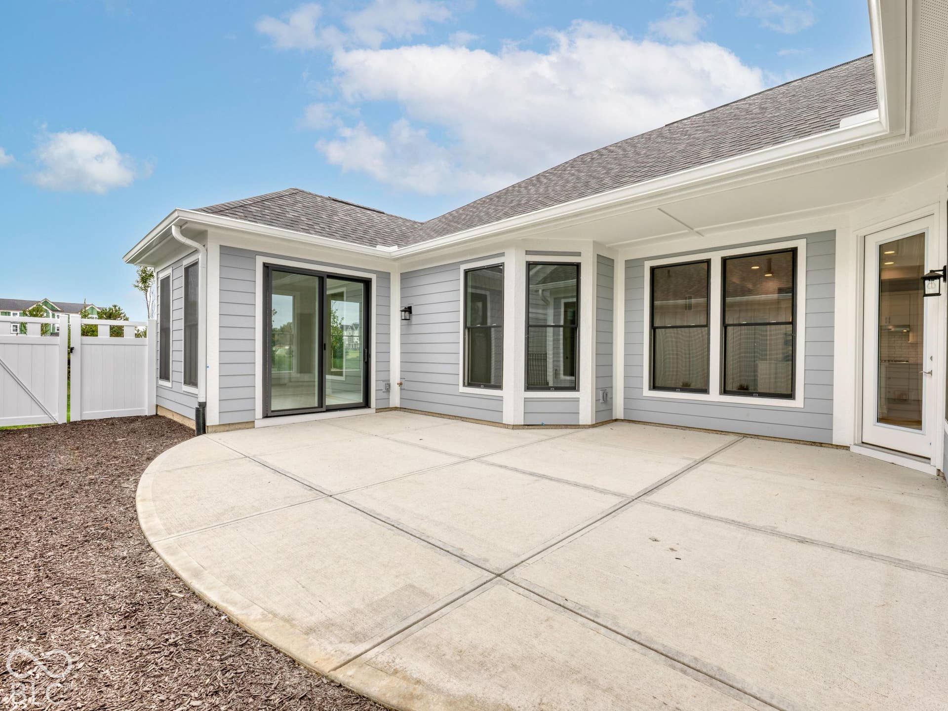 17295 Hickory Hollow Ridge, Noblesville, IN 46062 Courtyard