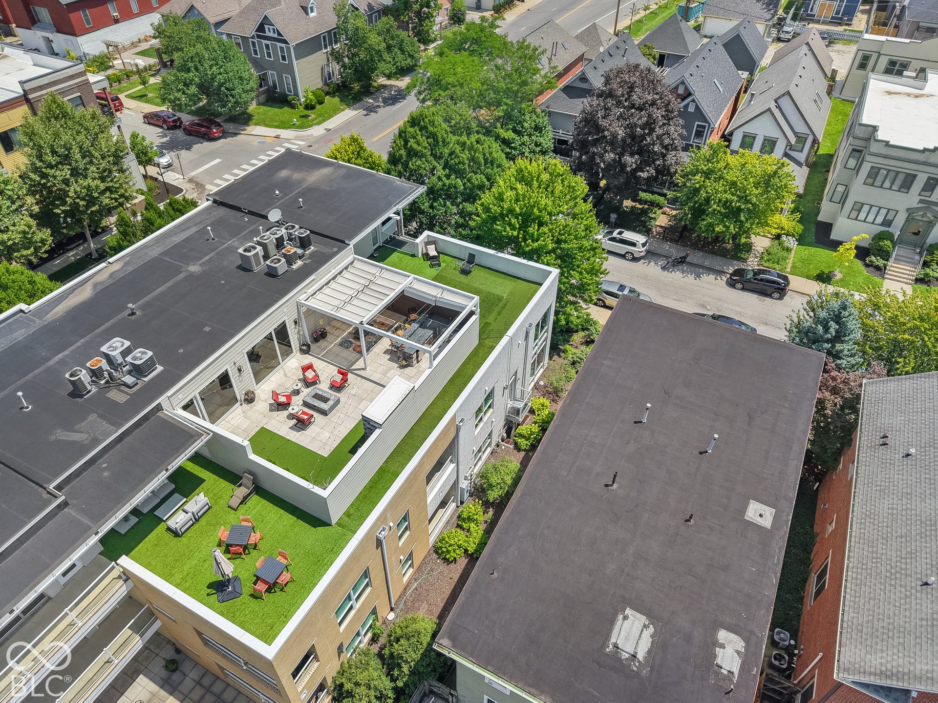 932 N Broadway Street, Indianapolis, IN 46202