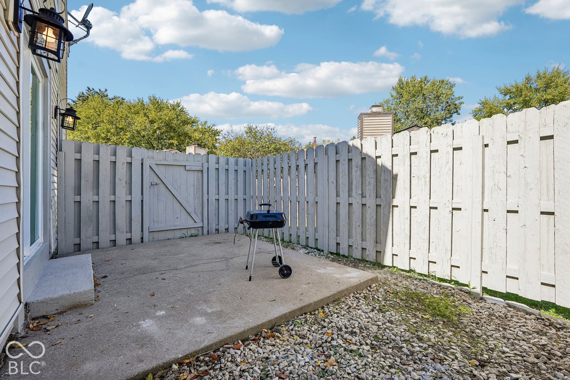 2943 Horse Hill West Drive, Indianapolis, IN 46214 Patio