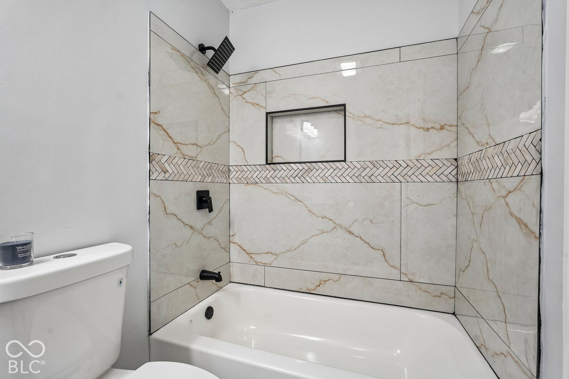 2943 Horse Hill West Drive, Indianapolis, IN 46214 Bathroom