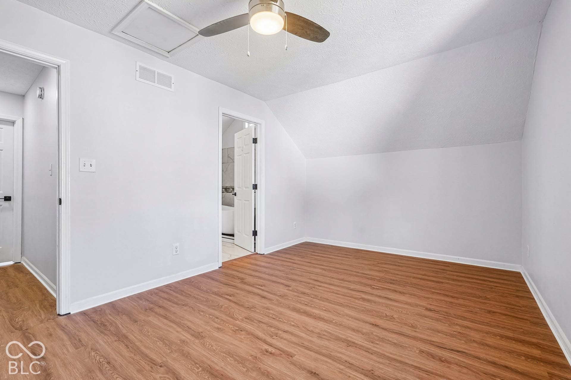 2943 Horse Hill West Drive, Indianapolis, IN 46214 Bonus Room