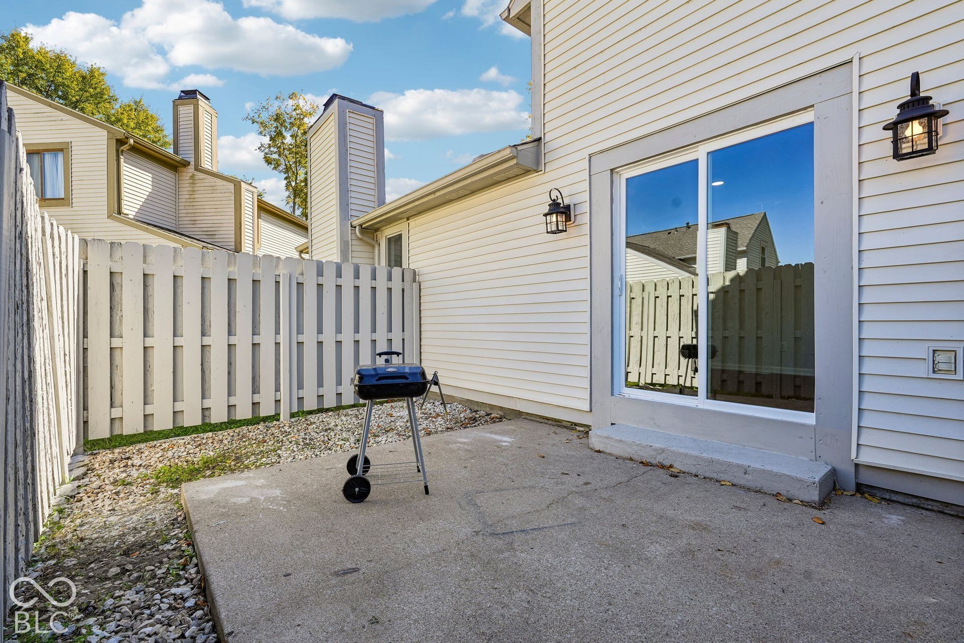2943 Horse Hill West Drive, Indianapolis, IN 46214 Patio