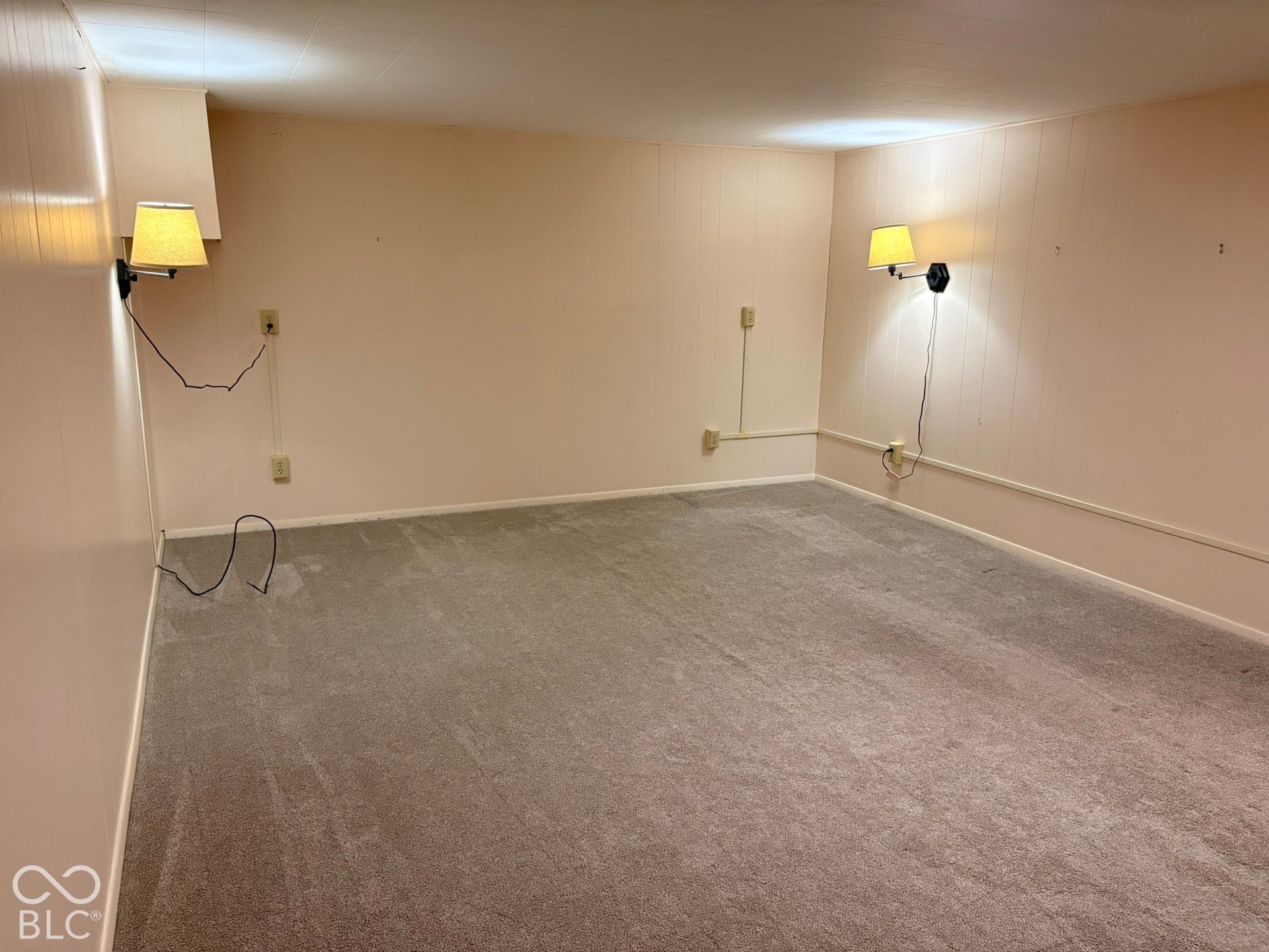 2820 Jordan Drive, Columbus, IN 47203