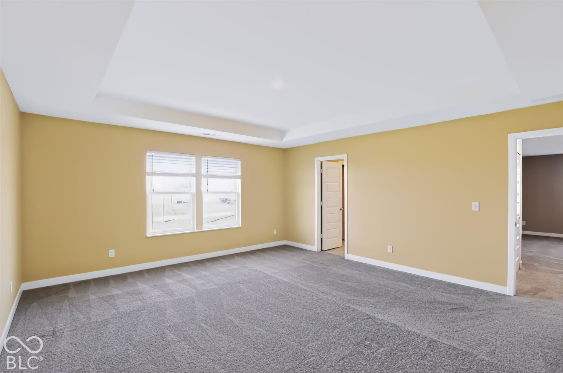 6638 Sugar Creek Lane, Whitestown, IN 46075
