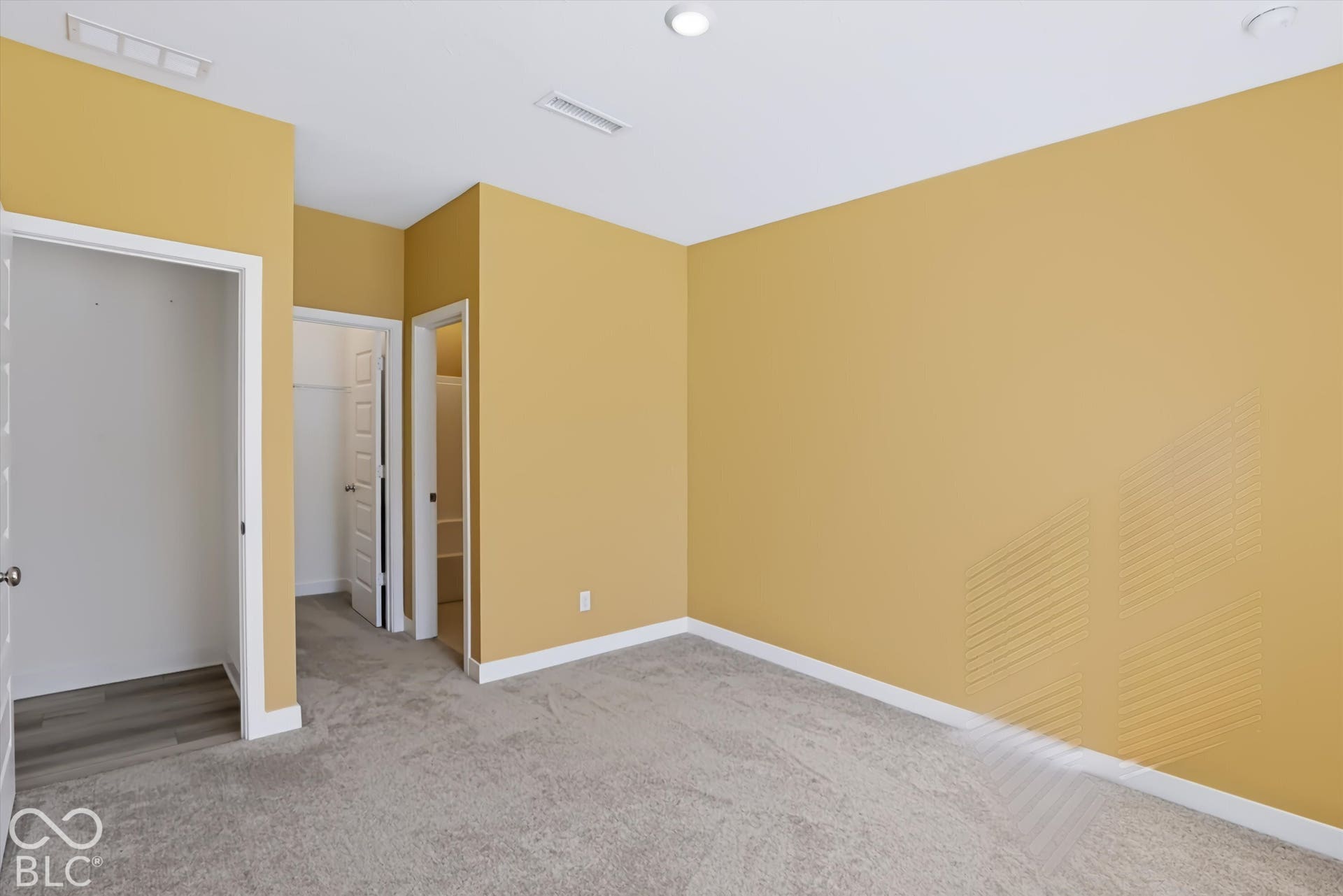 6638 Sugar Creek Lane, Whitestown, IN 46075