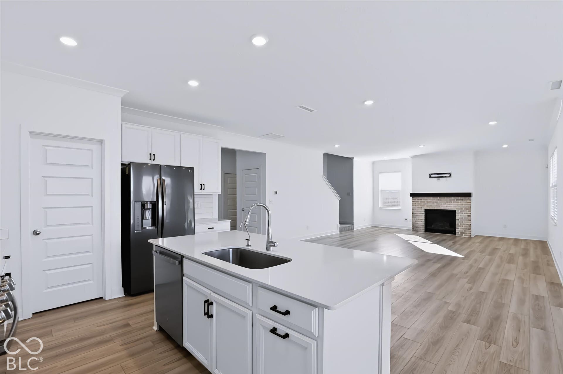 6638 Sugar Creek Lane, Whitestown, IN 46075