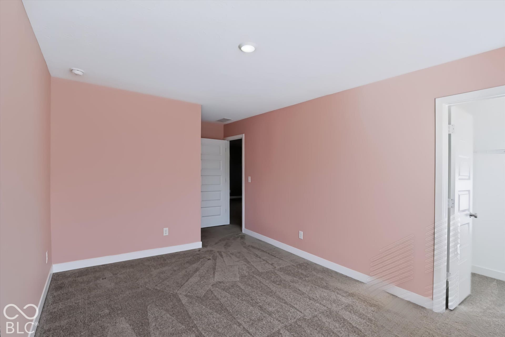 6638 Sugar Creek Lane, Whitestown, IN 46075