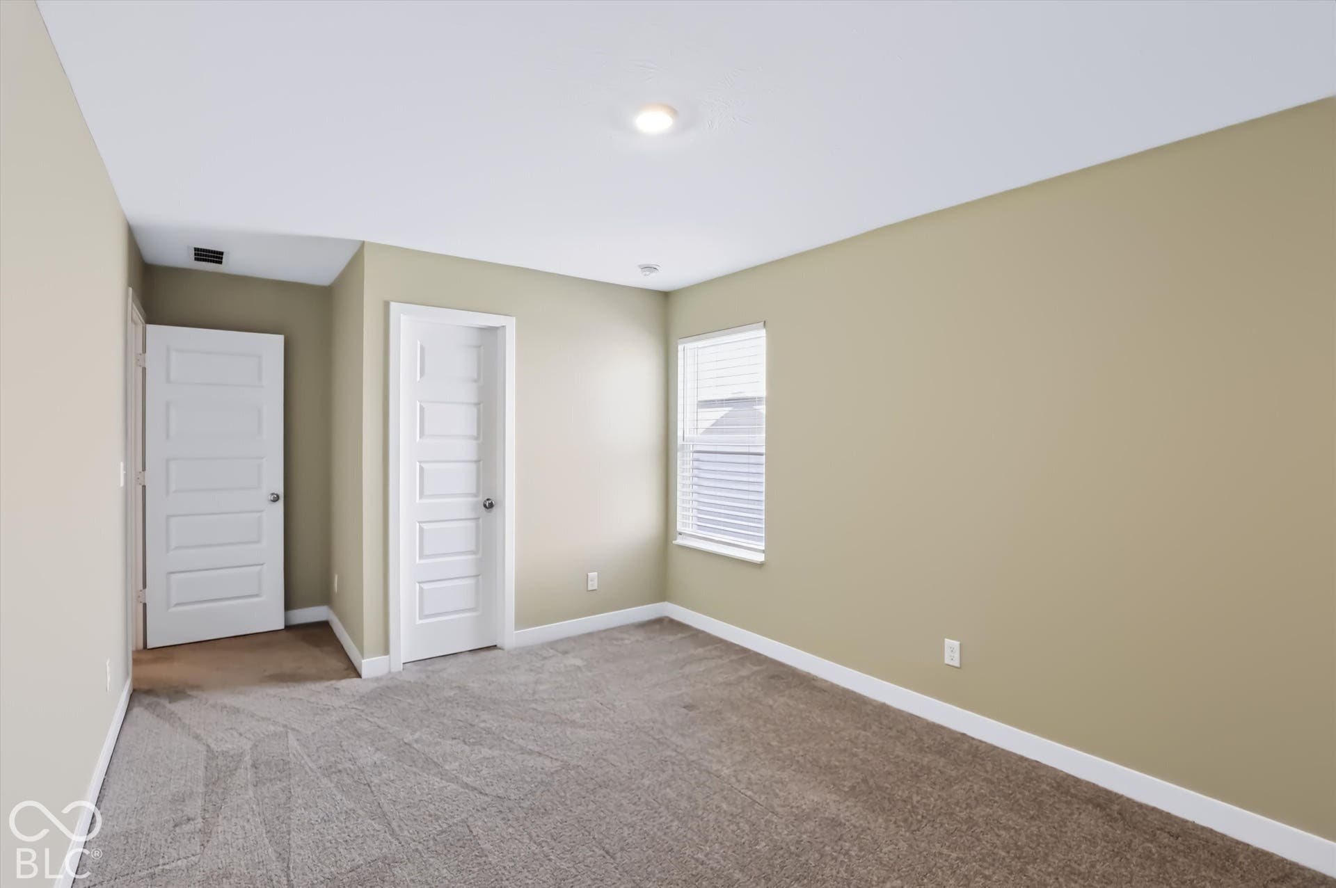 6638 Sugar Creek Lane, Whitestown, IN 46075