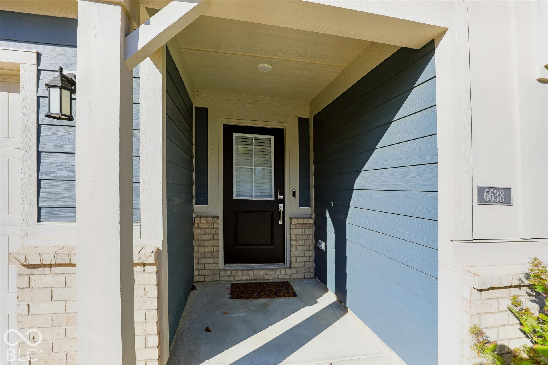6638 Sugar Creek Lane, Whitestown, IN 46075
