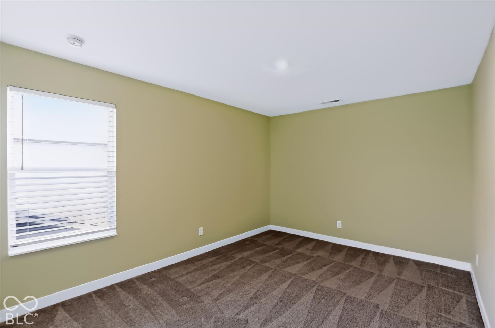 6638 Sugar Creek Lane, Whitestown, IN 46075
