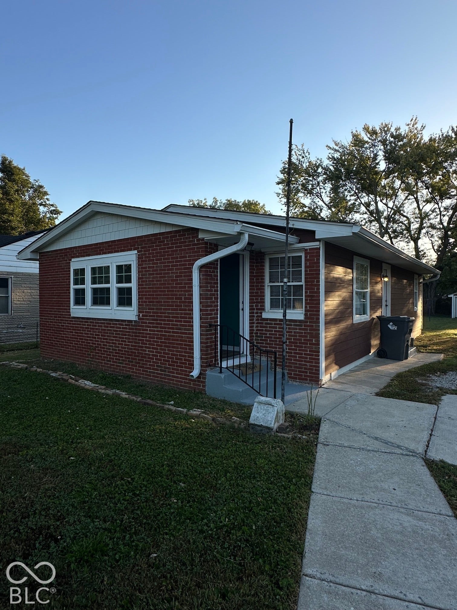 1025 S Roena, Indianapolis, IN 46241