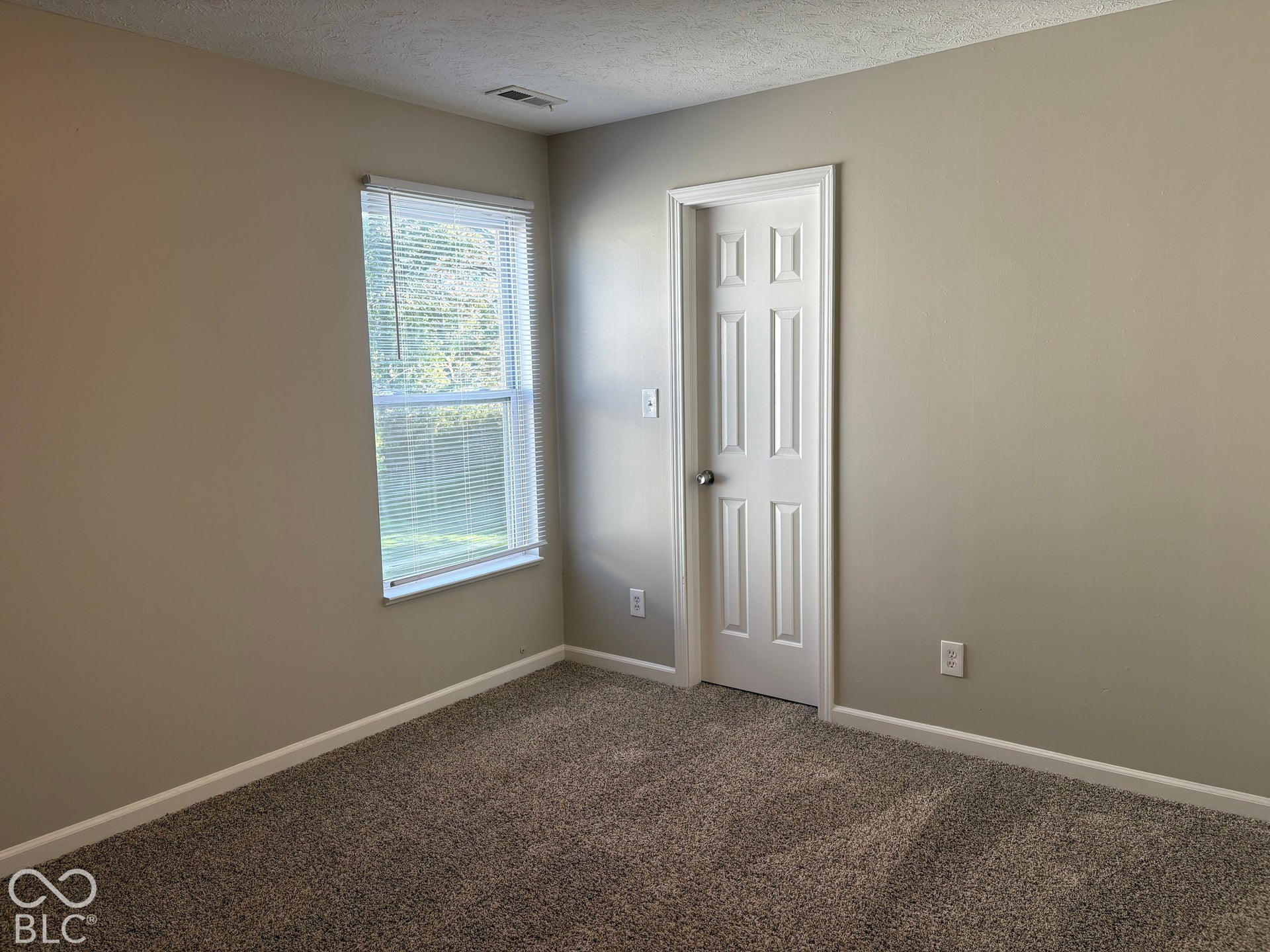 8221 Twin River Drive, Indianapolis, IN 46239