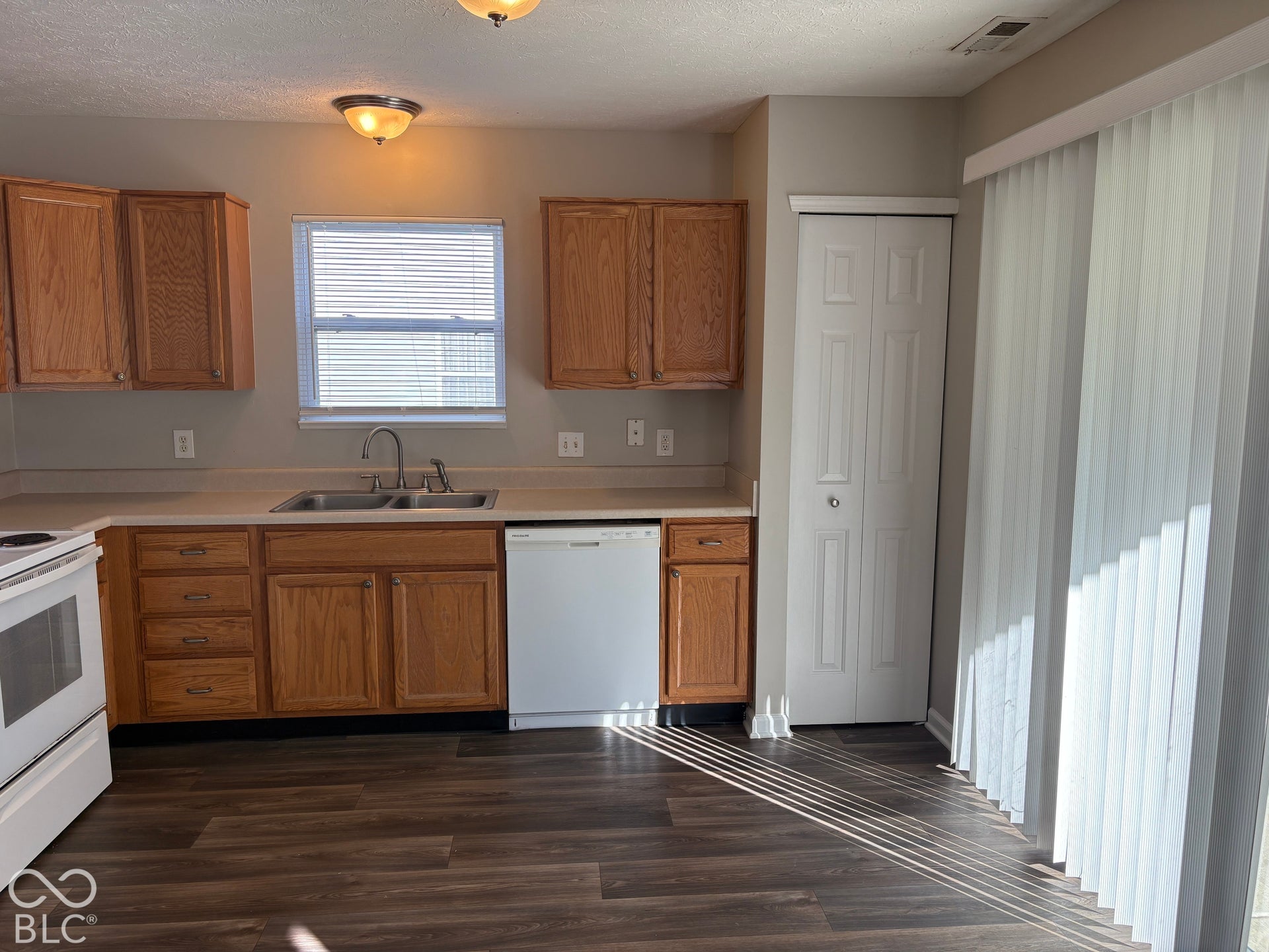 8221 Twin River Drive, Indianapolis, IN 46239