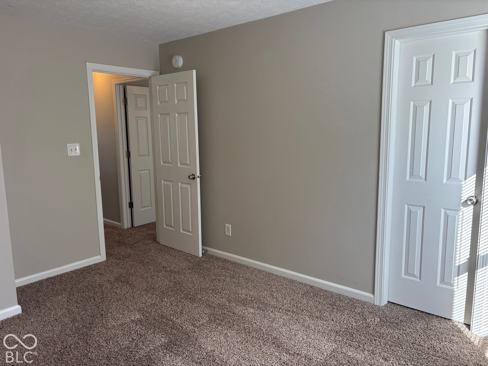 8221 Twin River Drive, Indianapolis, IN 46239