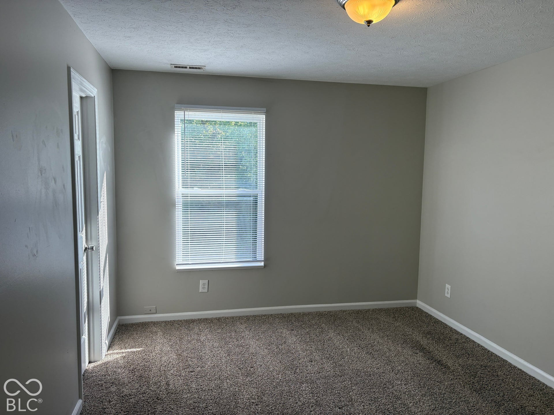 8221 Twin River Drive, Indianapolis, IN 46239