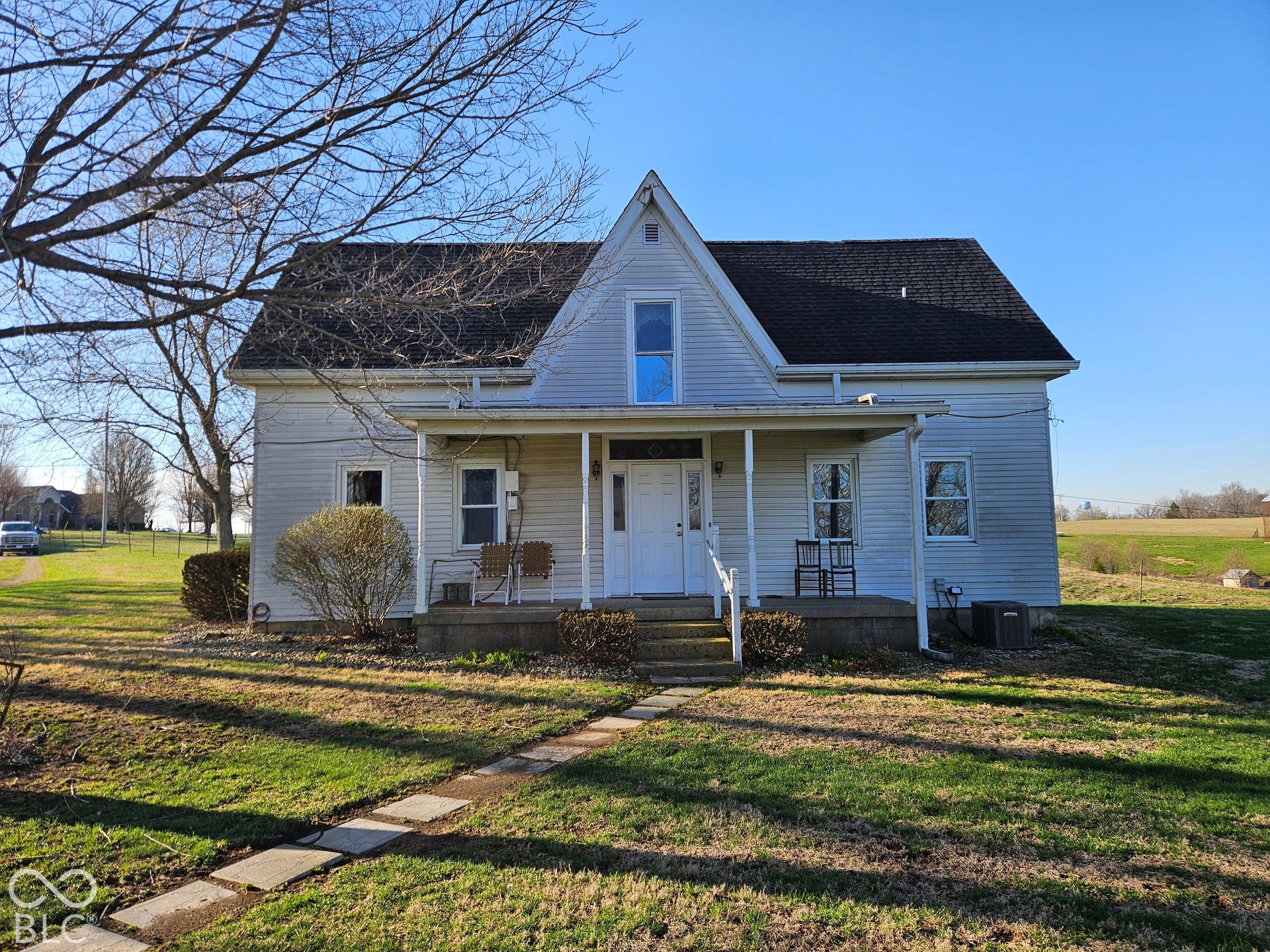 8820 S Strain Ridge, Bloomington, IN 47401