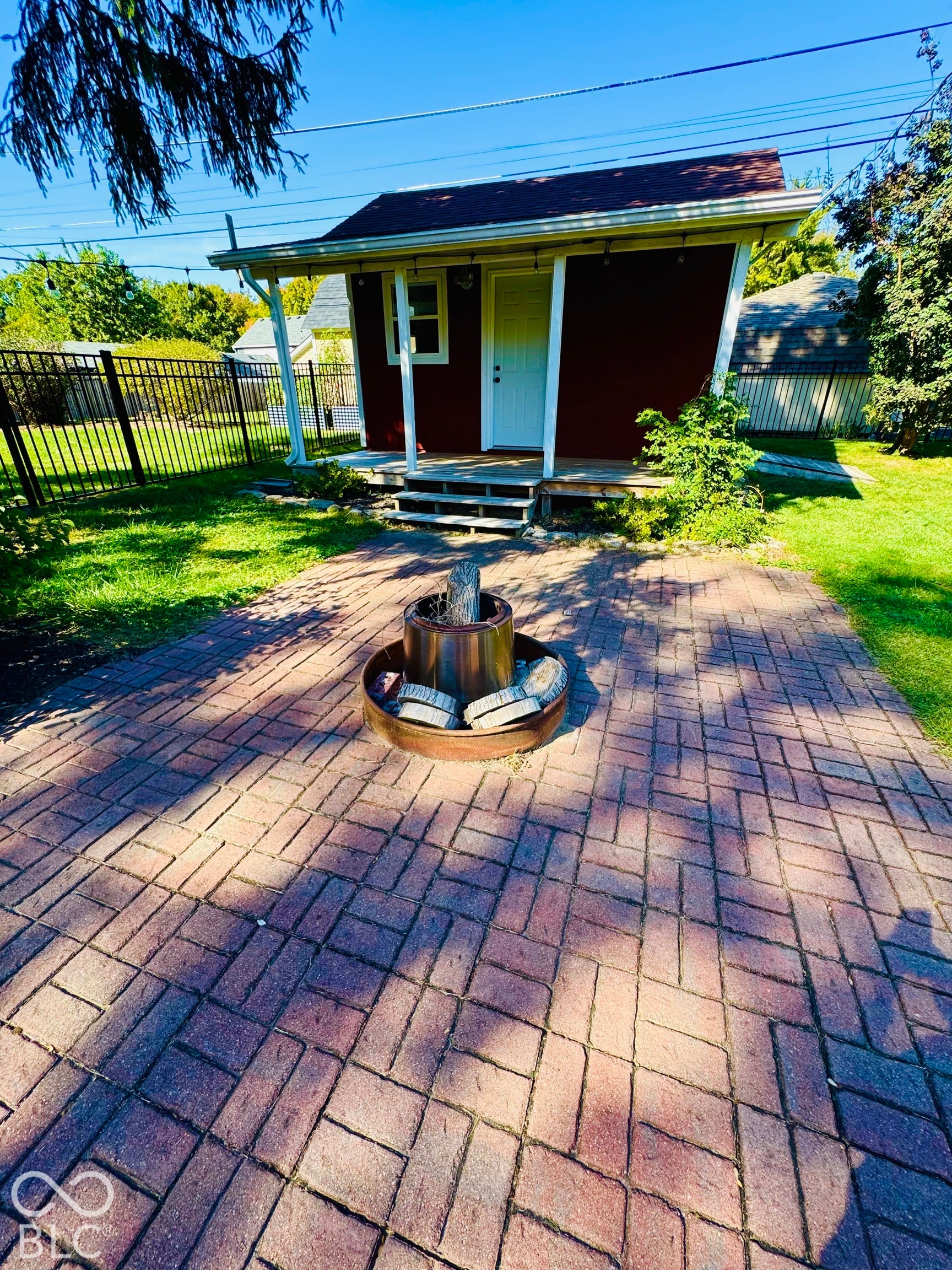 450 S Valley Lane, Greenwood, IN 46142