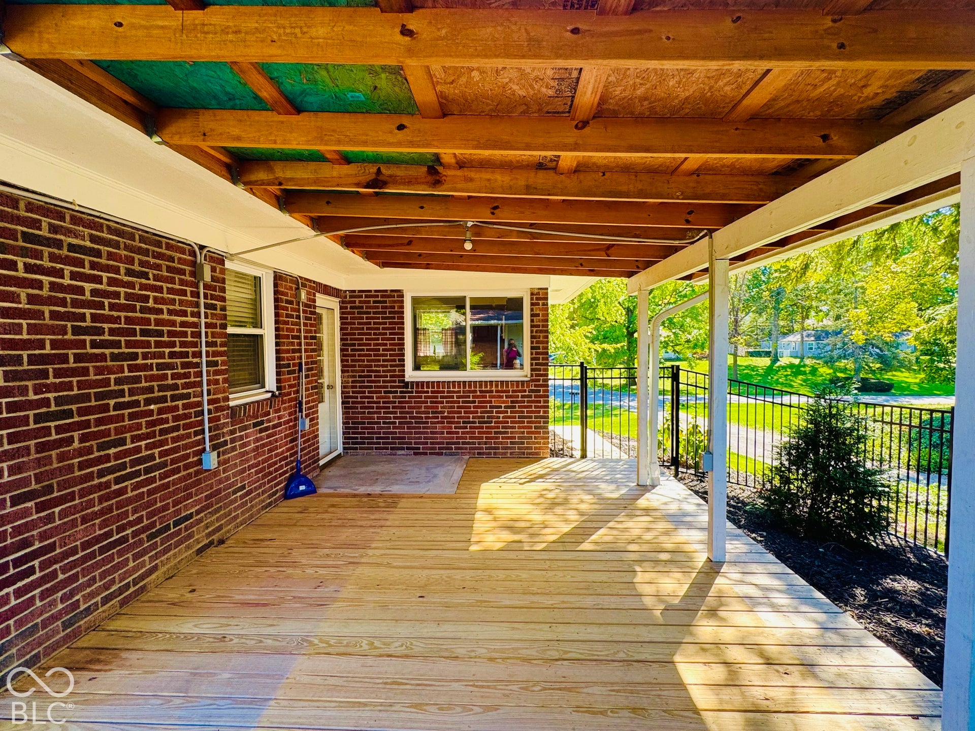 450 S Valley Lane, Greenwood, IN 46142