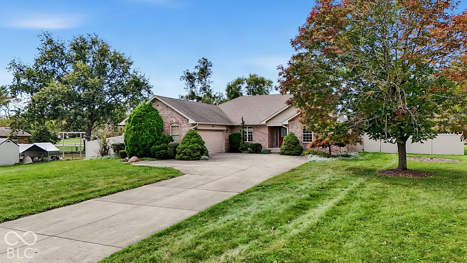 286 N Summerfield Drive N, Greenfield, IN 46140
