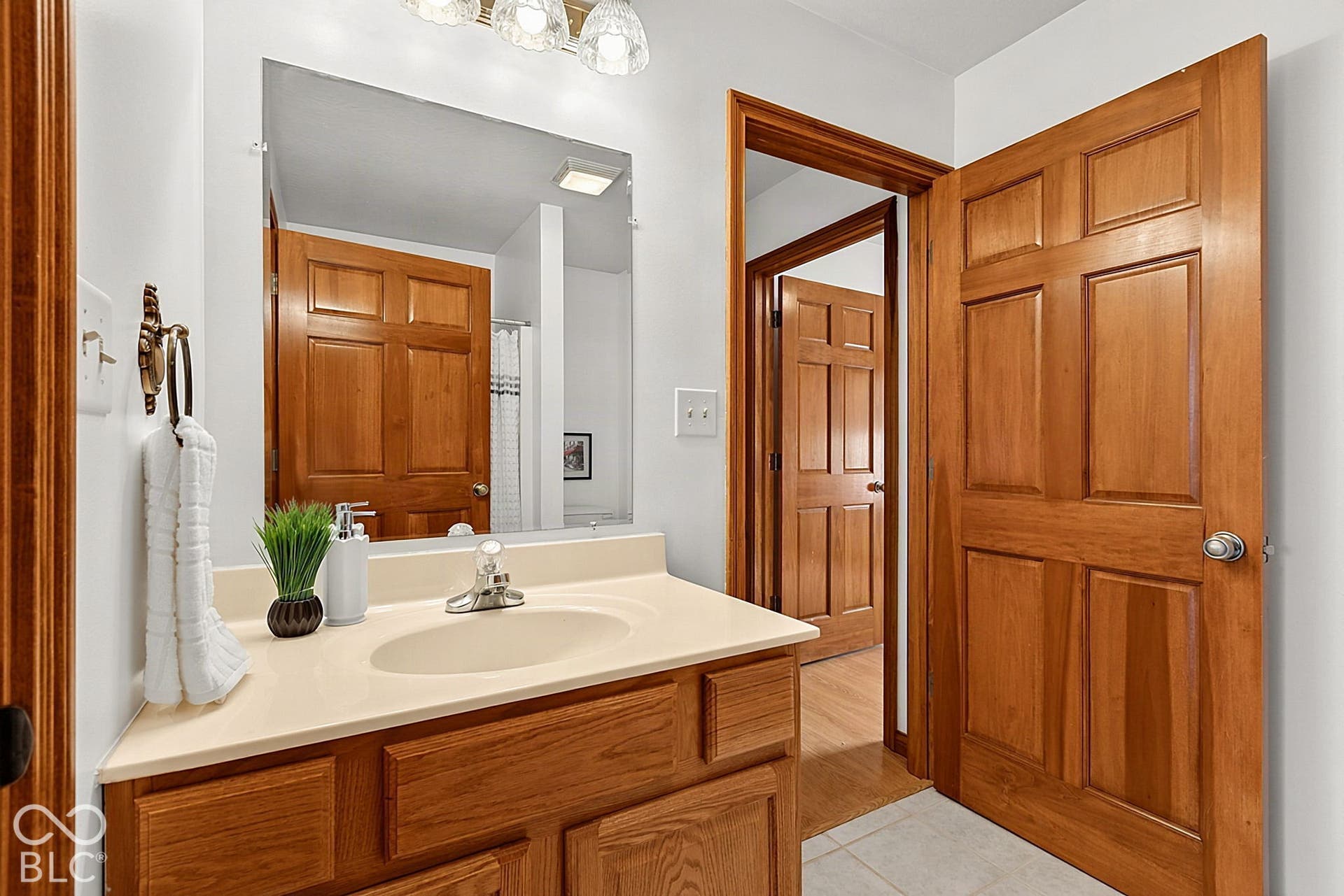 286 N Summerfield Drive N, Greenfield, IN 46140