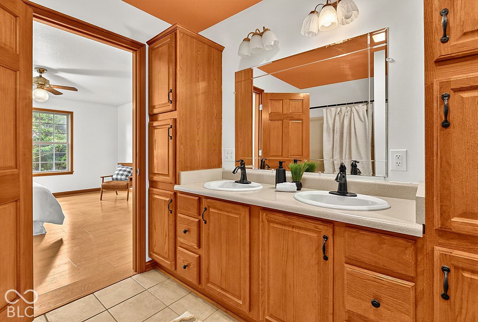 286 N Summerfield Drive N, Greenfield, IN 46140