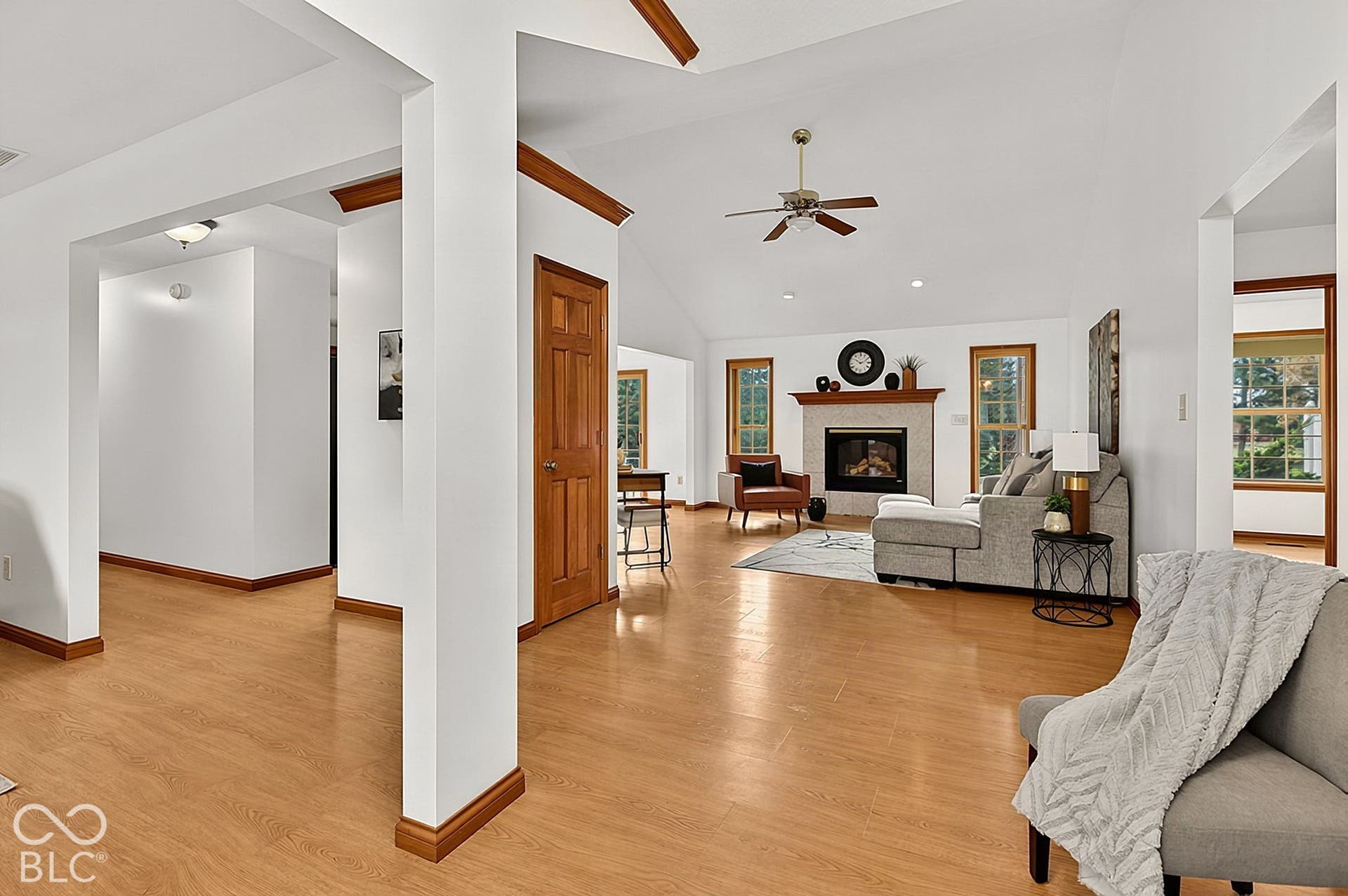 286 N Summerfield Drive N, Greenfield, IN 46140