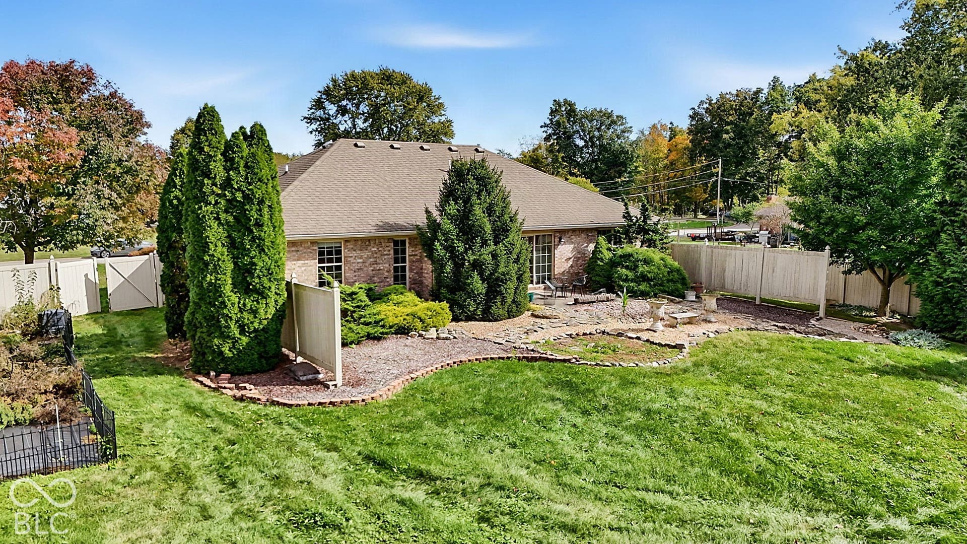 286 N Summerfield Drive N, Greenfield, IN 46140