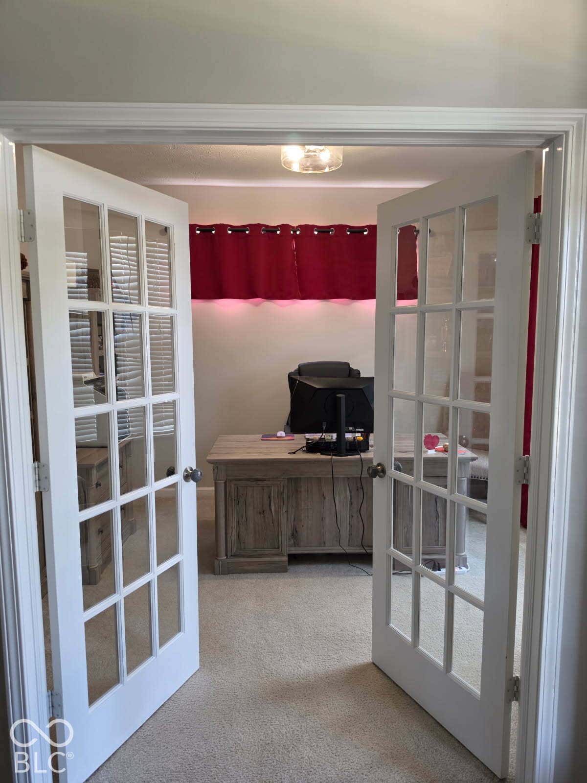5579 W Turnbuckle Place, McCordsville, IN 46055 Plenty of natural light, glass doors.