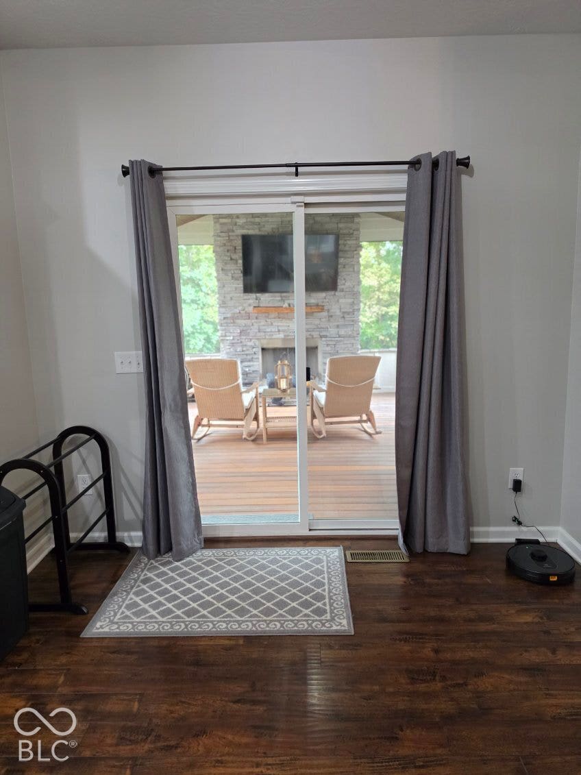 5579 W Turnbuckle Place, McCordsville, IN 46055 Breakfast Area