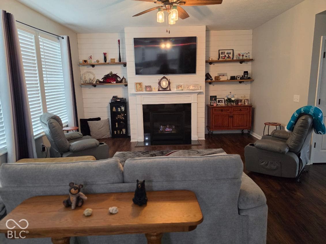 5579 W Turnbuckle Place, McCordsville, IN 46055 Great Room