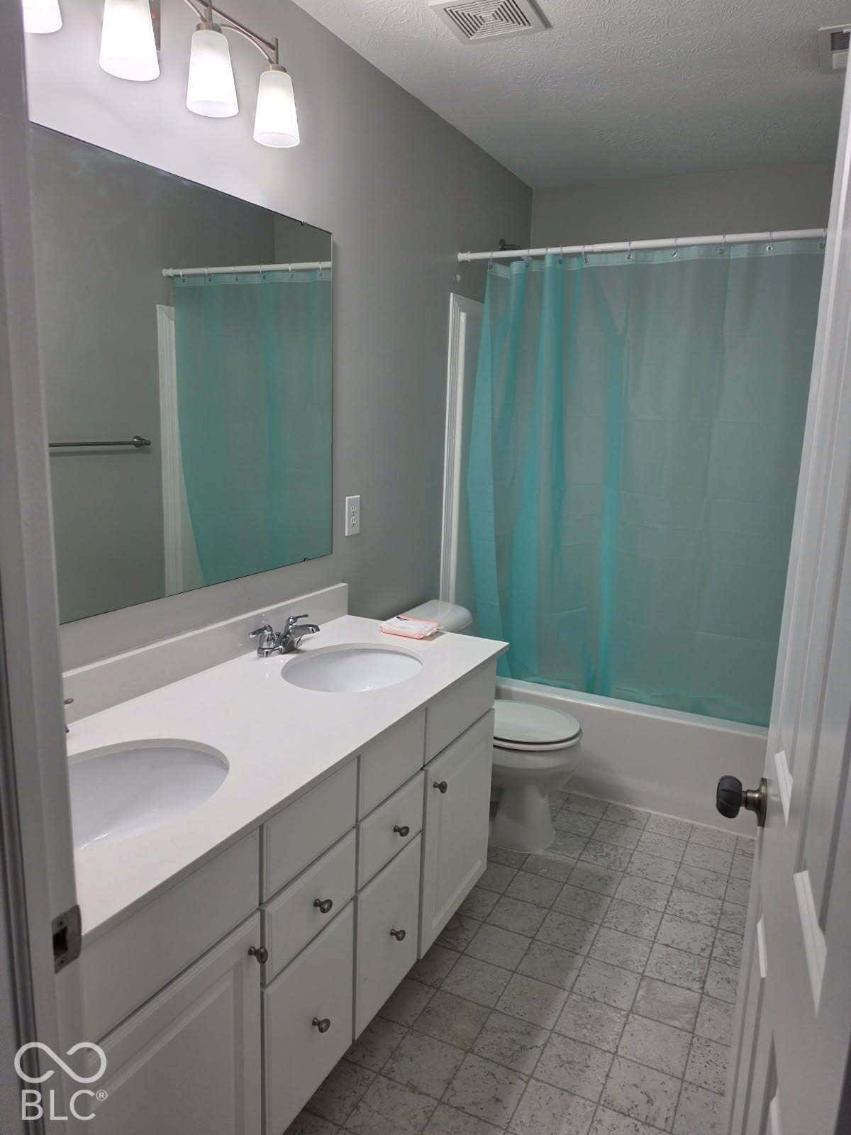 5579 W Turnbuckle Place, McCordsville, IN 46055 Full bath upstairs, dual sinks, quartz countertop.