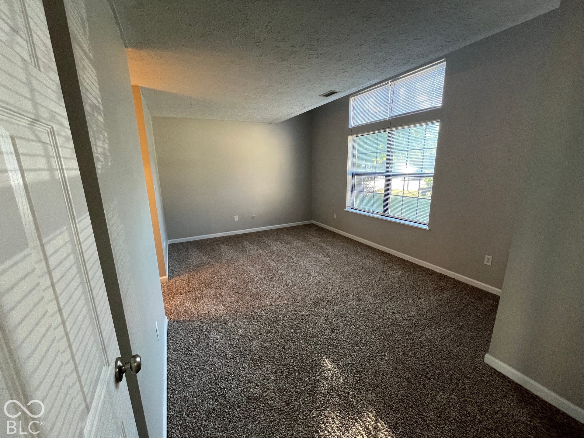 5925 Dunmore Drive, Indianapolis, IN 46254