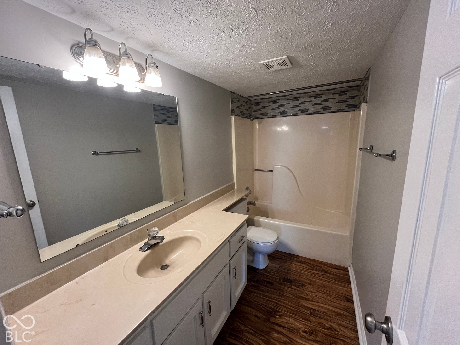5925 Dunmore Drive, Indianapolis, IN 46254