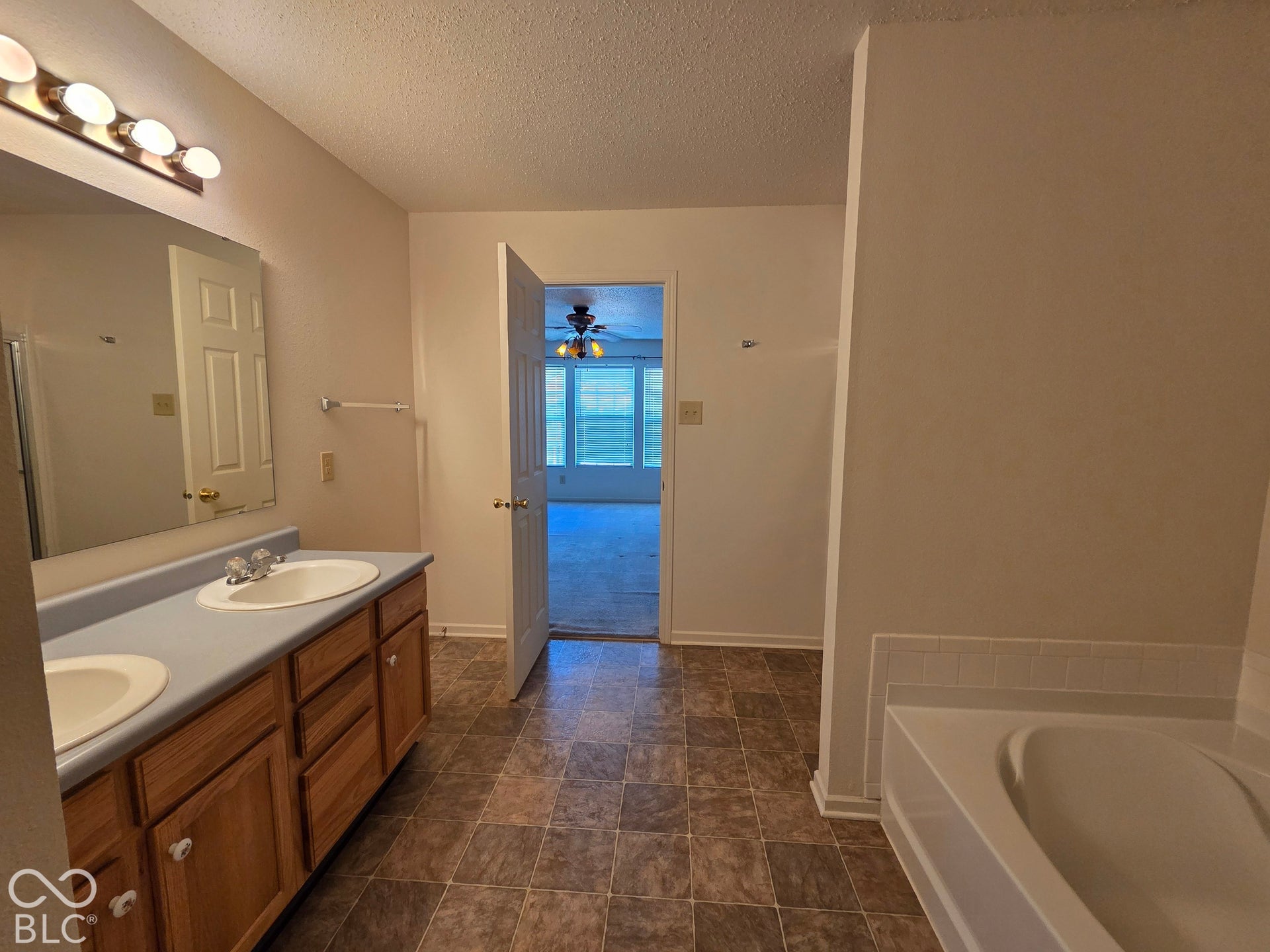 Master ensuite