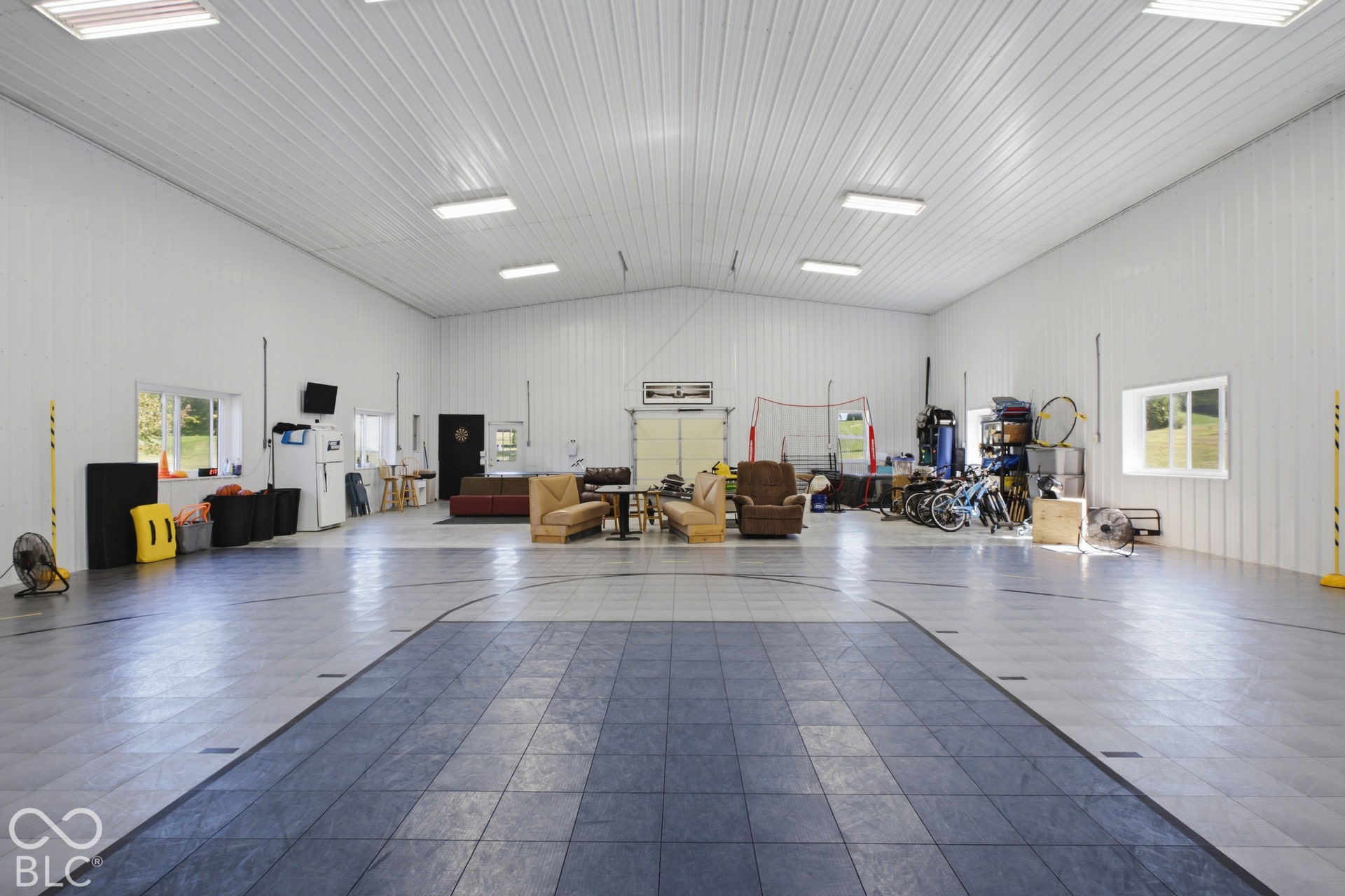 2532 Woodland Farms Drive, Columbus, IN 47201