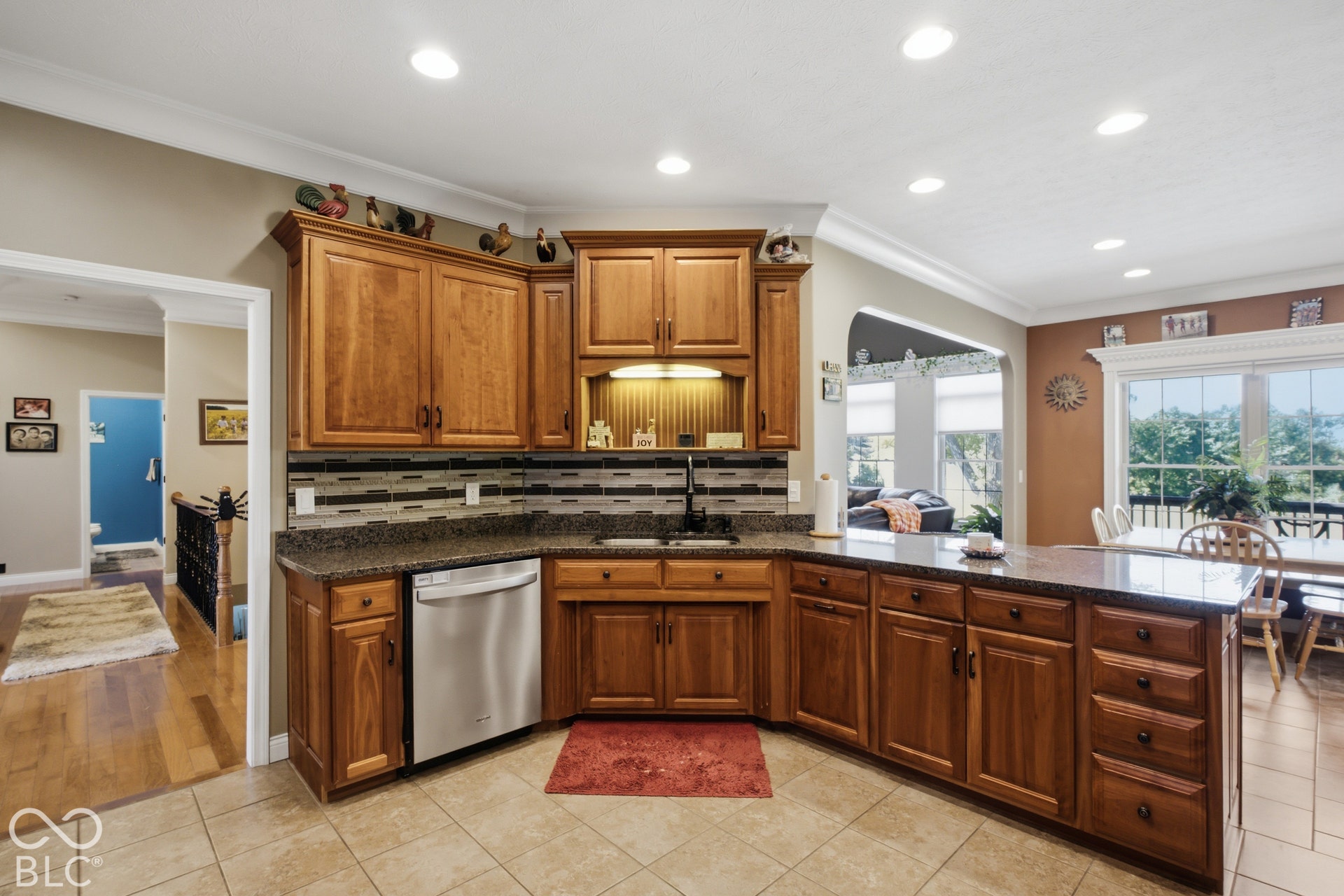 2532 Woodland Farms Drive, Columbus, IN 47201