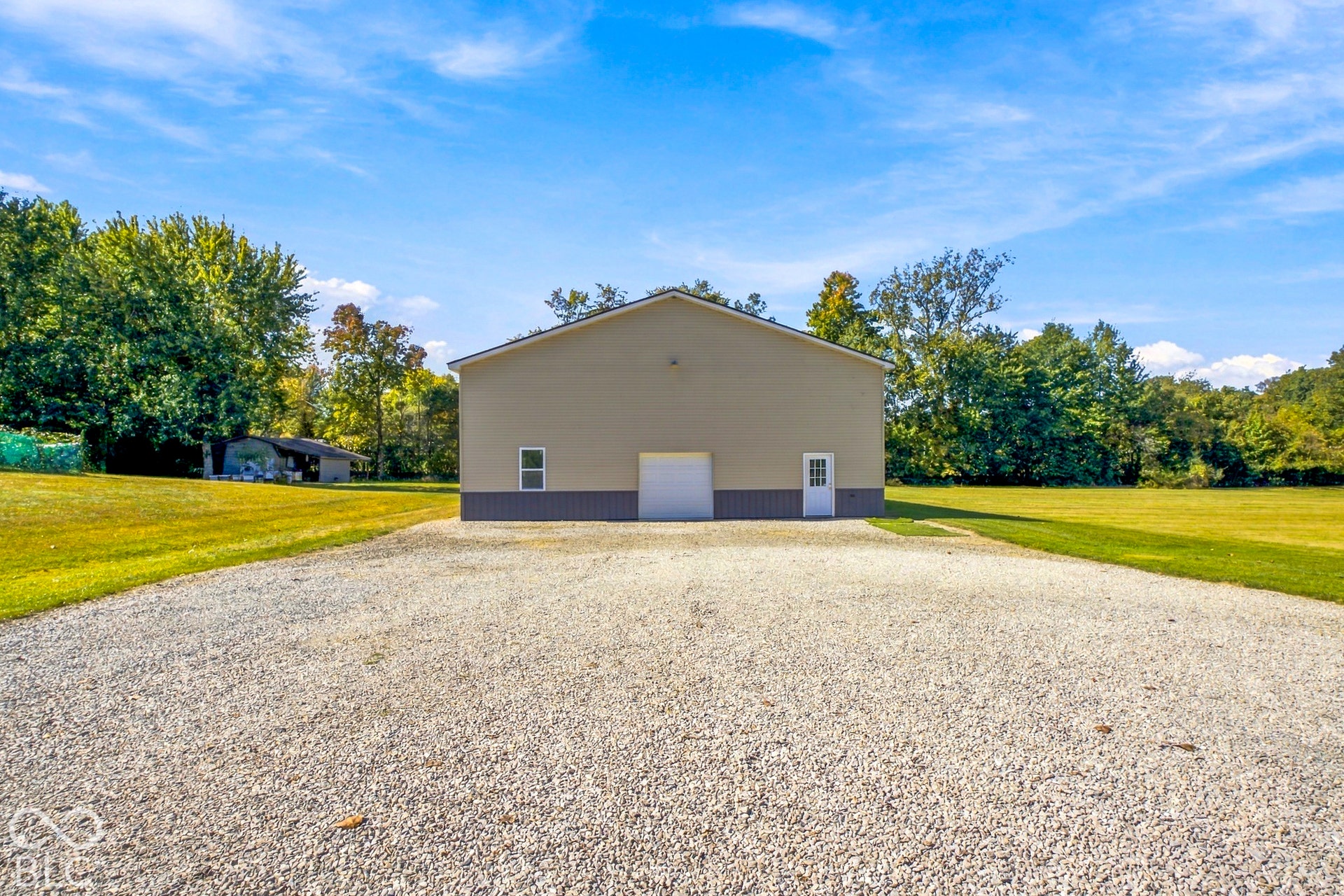 2532 Woodland Farms Drive, Columbus, IN 47201