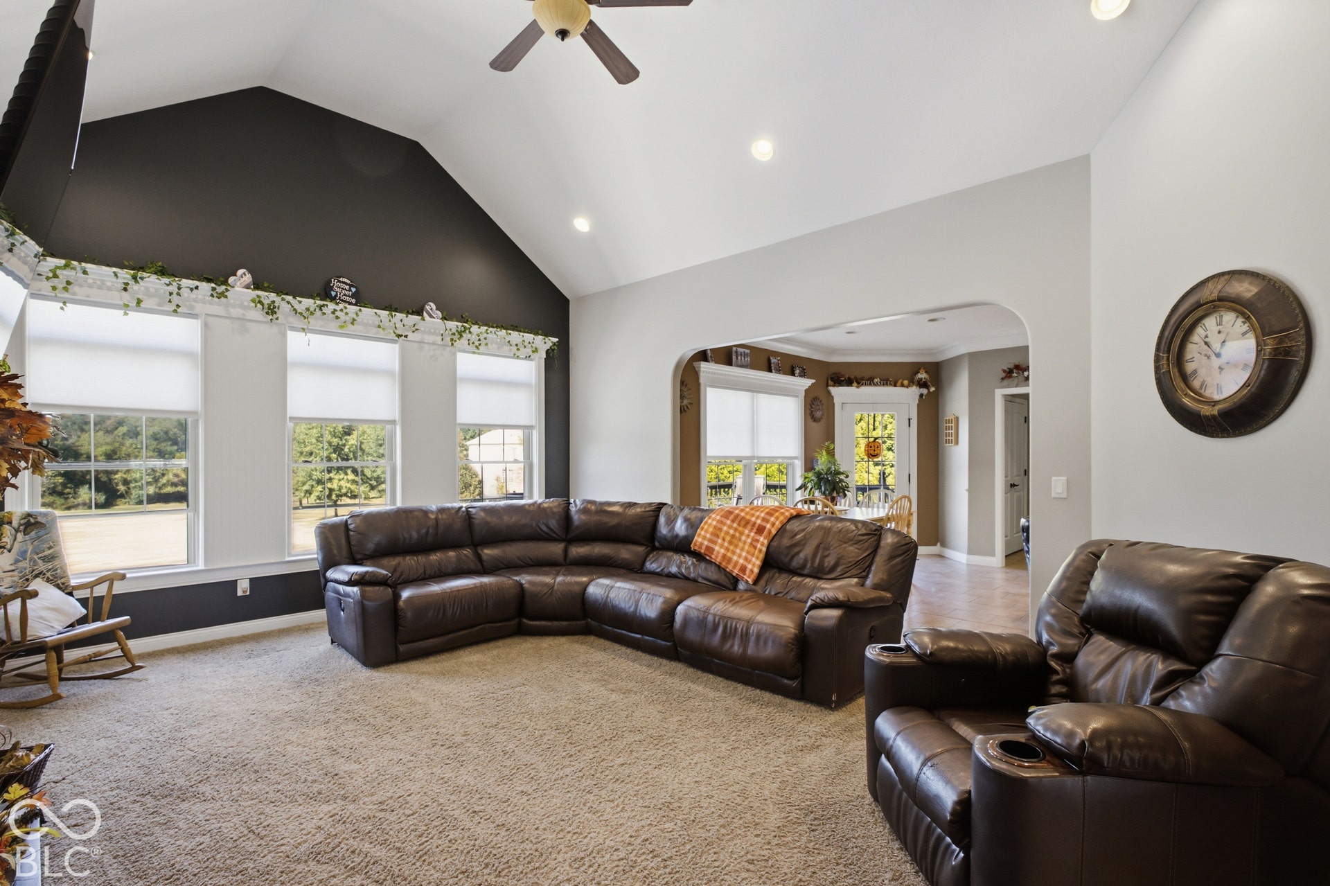2532 Woodland Farms Drive, Columbus, IN 47201