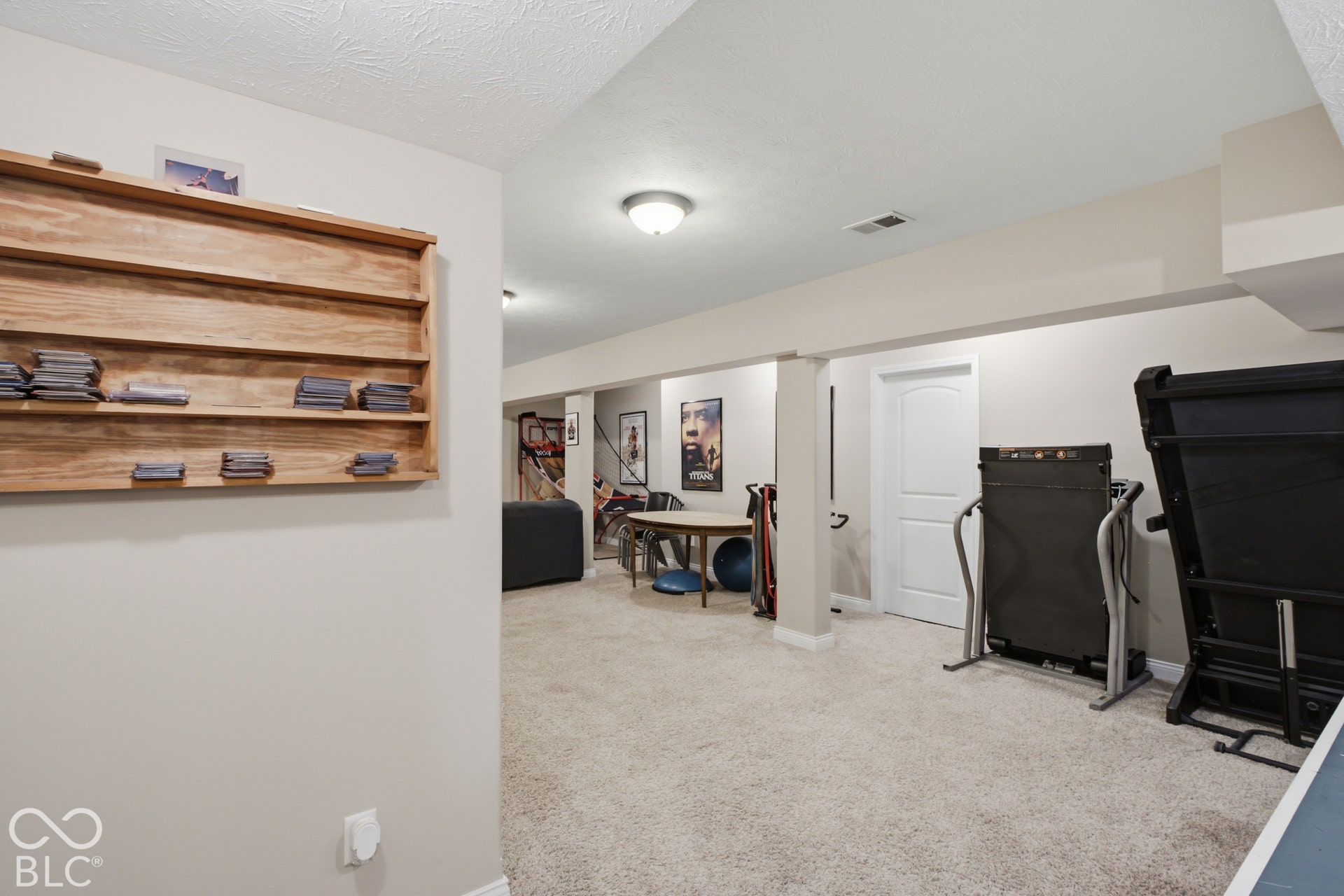 2532 Woodland Farms Drive, Columbus, IN 47201