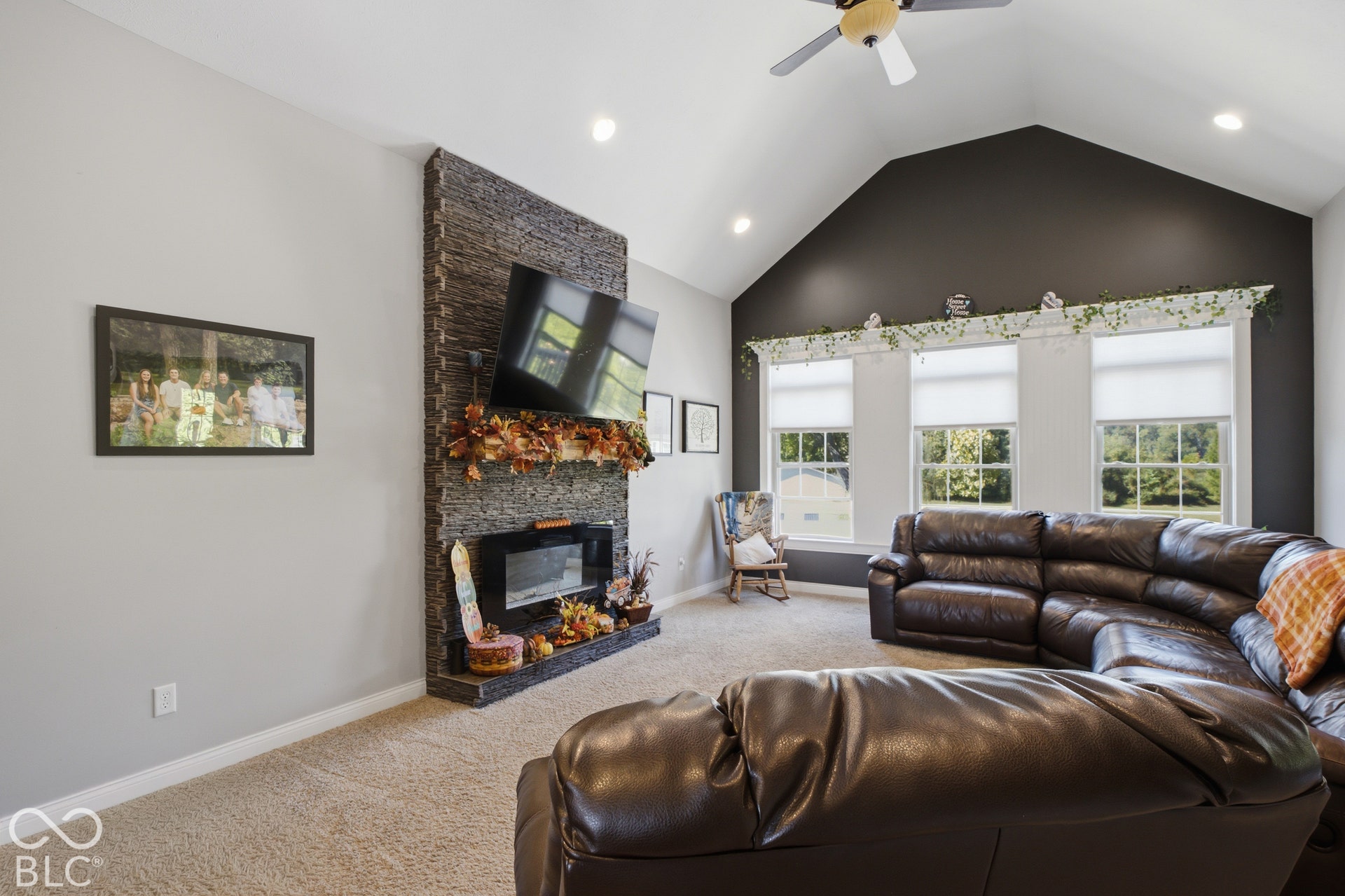 2532 Woodland Farms Drive, Columbus, IN 47201