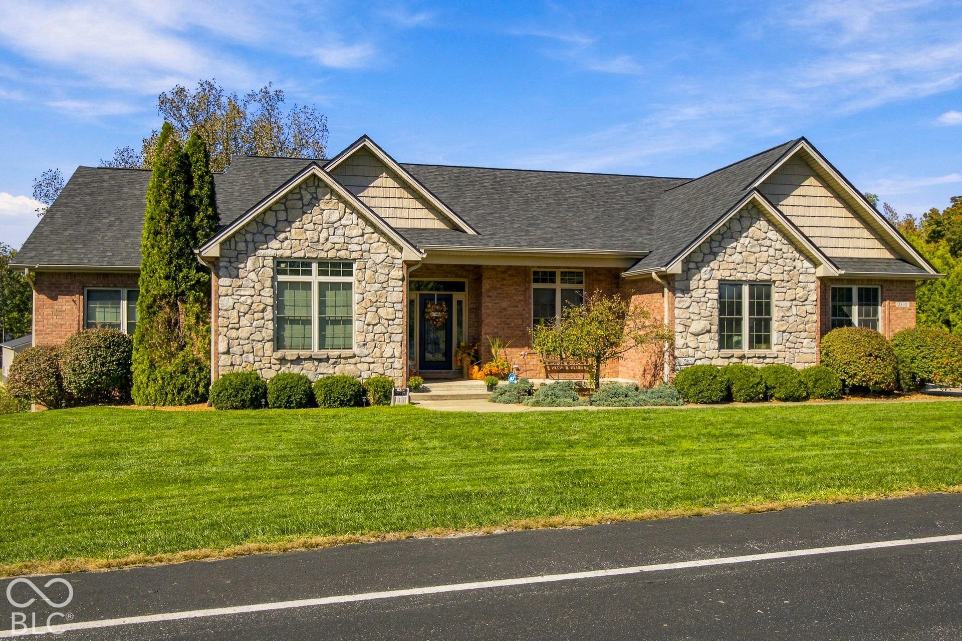 2532 Woodland Farms Drive, Columbus, IN 47201
