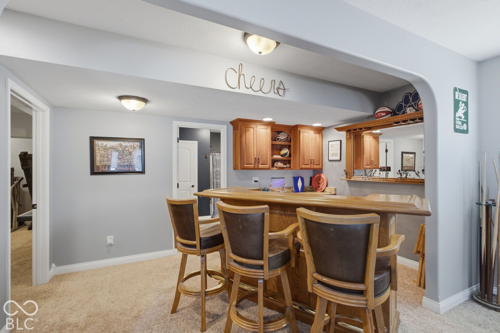 2532 Woodland Farms Drive, Columbus, IN 47201