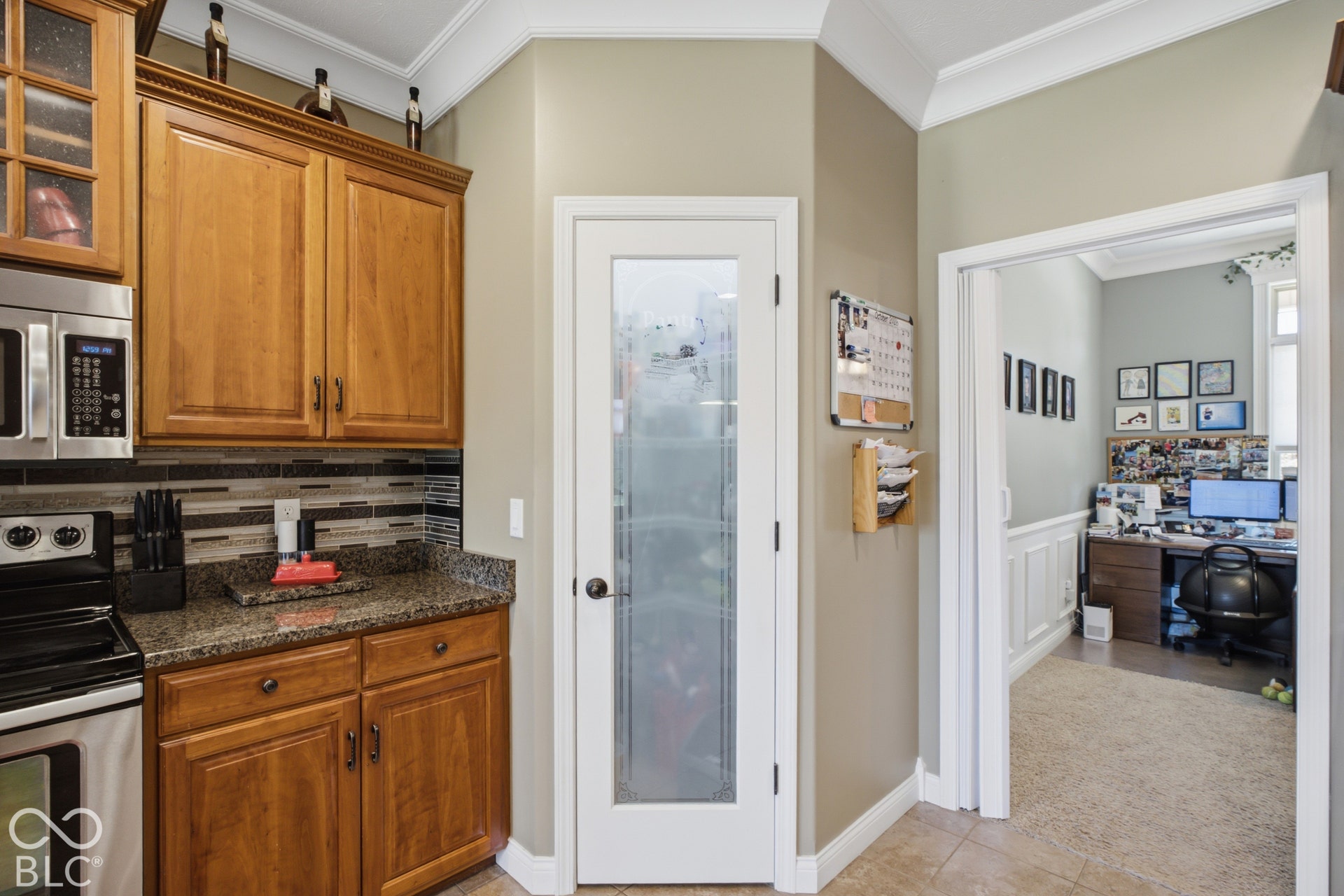 2532 Woodland Farms Drive, Columbus, IN 47201
