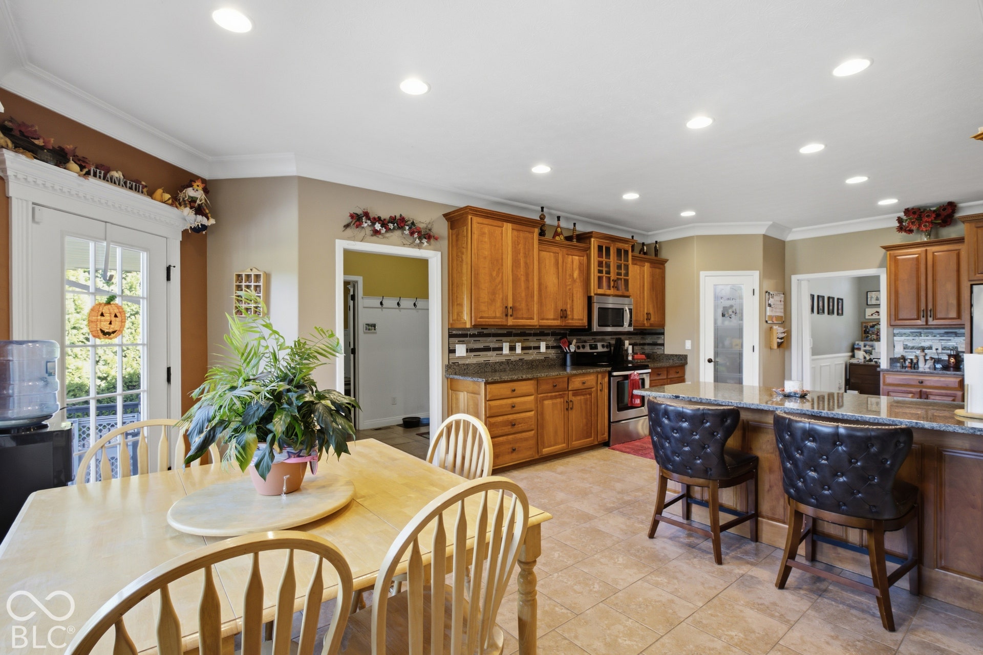 2532 Woodland Farms Drive, Columbus, IN 47201