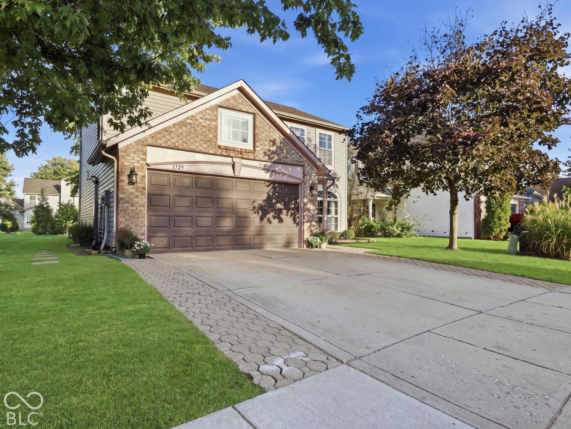 6725 Wimbledon Drive, Zionsville, IN 46077