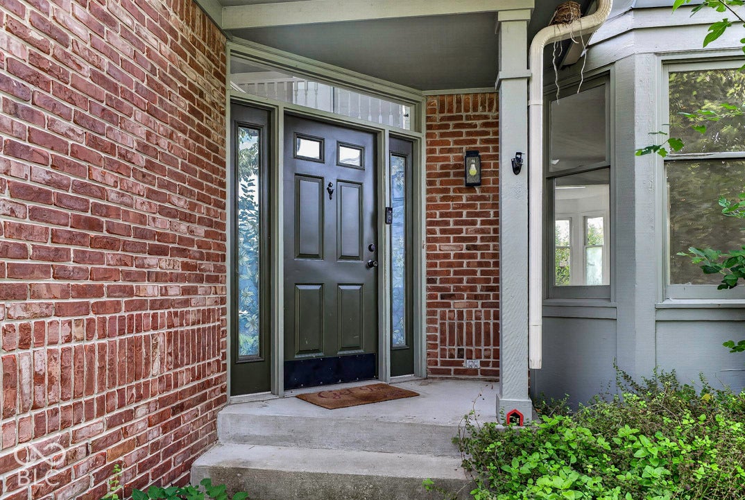 6743 Bluffgrove Drive, Indianapolis, IN 46278 6743 Bluffgrove Drive, Indianapolis, IN 46278