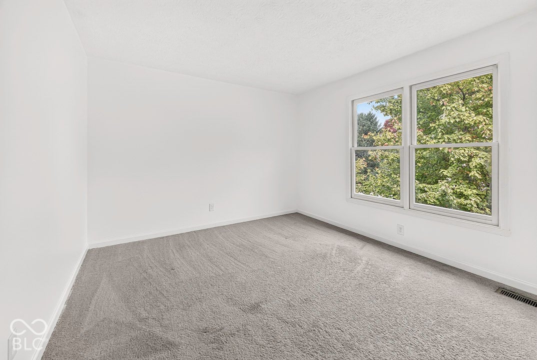 6743 Bluffgrove Drive, Indianapolis, IN 46278 6743 Bluffgrove Drive, Indianapolis, IN 46278